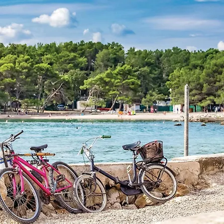 Beach Front Apartment In Krk With Wifi *