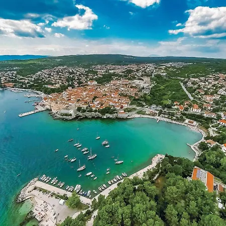1 Bedroom Cozy In Krk Apartamento *