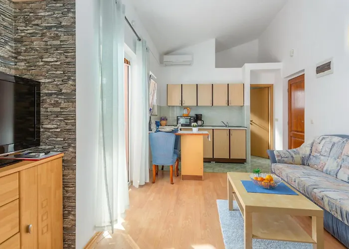 1 Bedroom Cozy In Krk * Krk Town